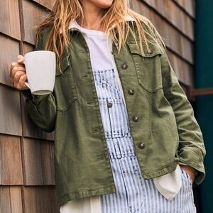 NWT Faherty Savannah cotton overshirt fatigue green women's size S army shirt